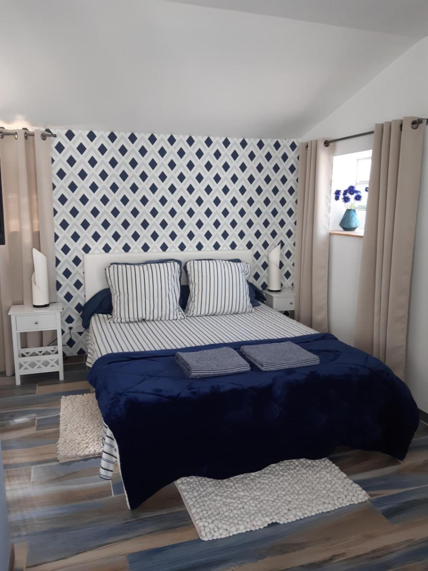 Face Cite - Chambres D'Hotes - Parking & Garage Gratuit - Wi-Fi Gratuit Carcassone Room photo